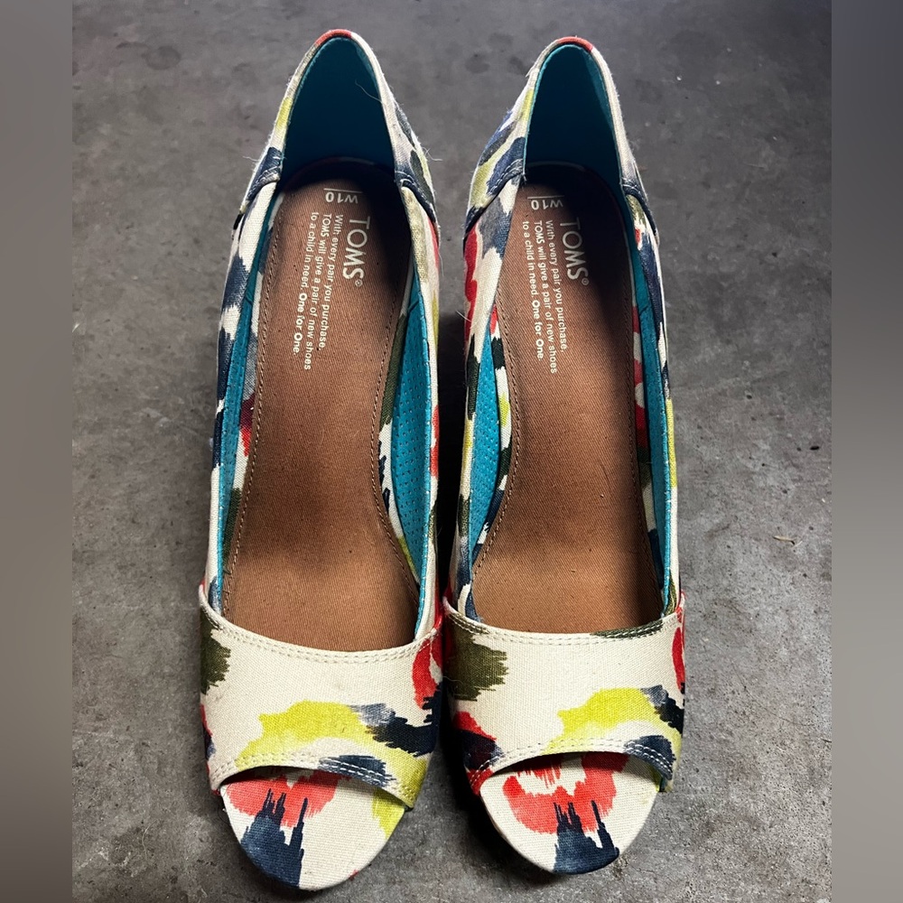 Toms wedges